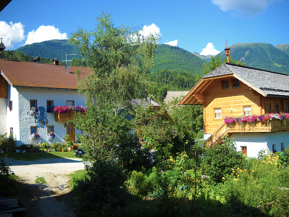 Vacanze in Agriturismo in Alto Adige Sudtirol nella Val Pusteria - appartamenti nuovi e accoglienti - come a casa vostra!